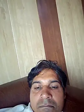 Snapshot of johnny8731 chatting on May 20, 2026, 4:09 am johnny8731 online show from May 20, 2026, 4:09 am