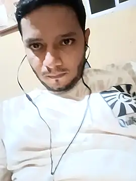 Hotbooy online show from September 11, 2025, 7:08 am