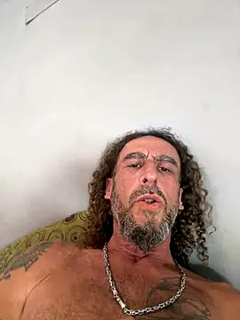 Coco-sarli online show from November 20, 2025, 7:14 pm