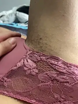 Snapshot of Mehdi0908el chatting on March 22, 2025, 10:49 am Mehdi0908el online show from March 22, 2025, 10:49 am