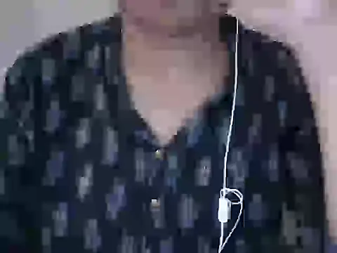 Snapshot of snehashreyatamil chatting on December 1, 2025, 8:37 am snehashreyatamil online show from December 1, 2025, 8:37 am