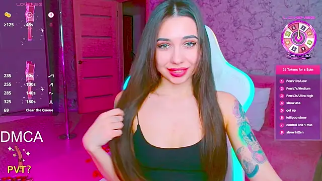 Snapshot of vinkiepinkie chatting on April 16, 2026, 5:25 pm vinkiepinkie online show from April 16, 2026, 5:25 pm