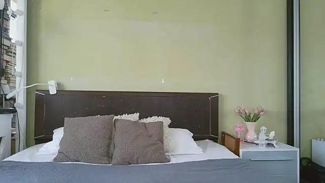 Snapshot of Angelika_Ann chatting on March 2, 2026, 7:59 am Angelika Ann online show from March 2, 2026, 7:59 am