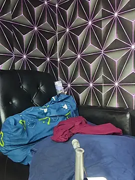 Snapshot of Megann_9 chatting on March 14, 2026, 7:47 am Megann 9 online show from March 14, 2026, 7:47 am