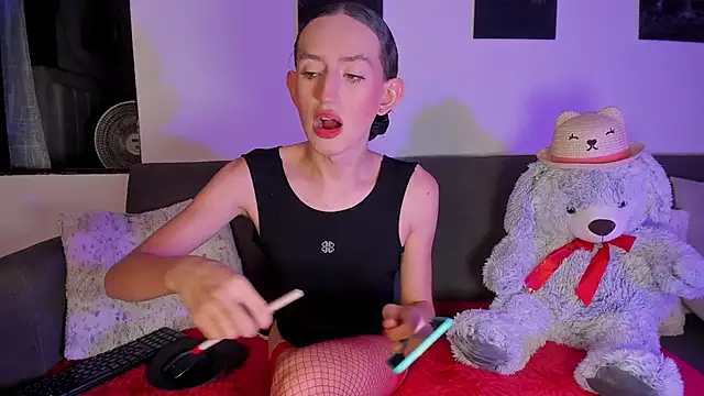 peachandtyron  online show from November 11, 2025, 3:34 am