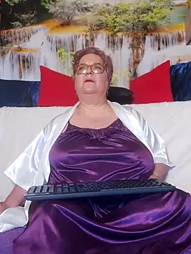 Snapshot of QueenPammy1 chatting on February 6, 2026, 7:59 am QueenPammy1 online show from February 6, 2026, 7:59 am