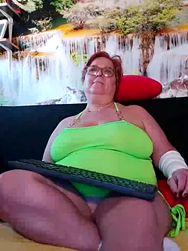 QueenPammy1 online show from March 21, 2025, 2:40 pm