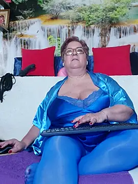 QueenPammy1 online show from November 28, 2025, 8:03 am