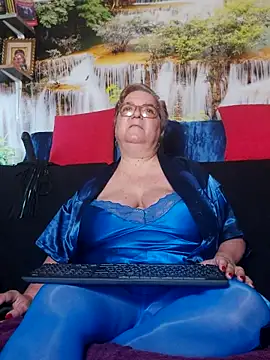 QueenPammy1 online show from November 8, 2025, 6:50 am