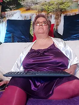 Snapshot of QueenPammy1 chatting on March 11, 2026, 7:24 am QueenPammy1 online show from March 11, 2026, 7:24 am