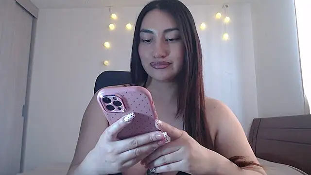 Snapshot of nalafoster chatting on April 30, 2026, 8:57 pm nalafoster online show from April 30, 2026, 8:57 pm