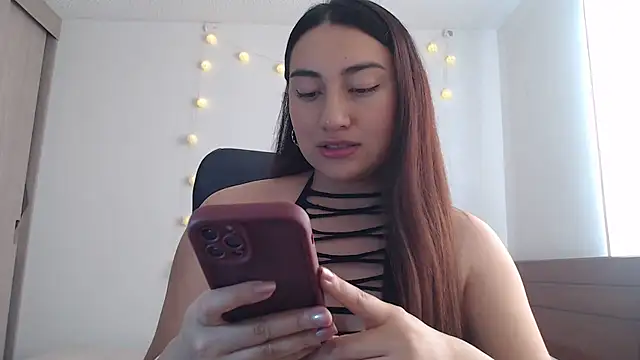 nalafoster online show from November 27, 2025, 3:01 pm