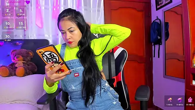 Snapshot of Riley_Black chatting on October 29, 2025, 1:21 pm Riley Black online show from October 29, 2025, 1:21 pm