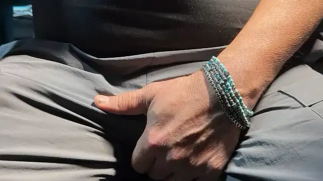 Snapshot of Max_965 chatting on January 6, 2026, 4:55 pm Max 965 online show from January 6, 2026, 4:55 pm