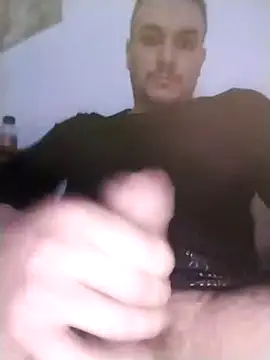 Snapshot of calfran chatting on July 3, 2026, 4:08 am calfran online show from July 3, 2026, 4:08 am
