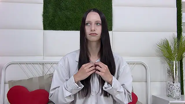 TaraHarris online show from September 11, 2025, 9:20 am