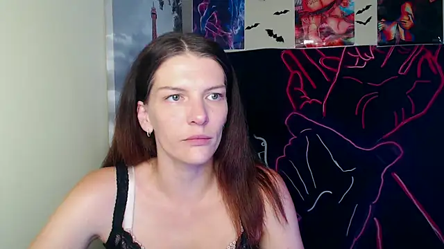 VanessaRey  online show from September 21, 2025, 6:18 am