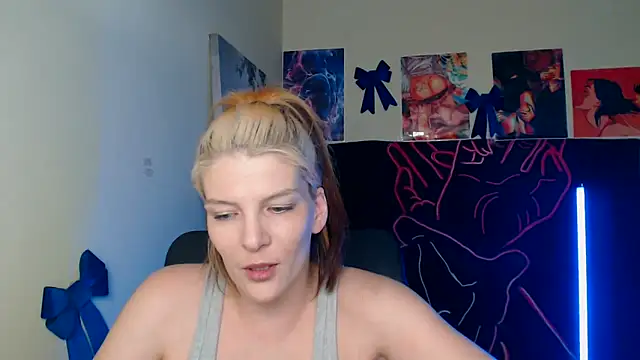 Snapshot of VanessaRey_ chatting on April 15, 2026, 5:02 am VanessaRey online show from April 15, 2026, 5:02 am