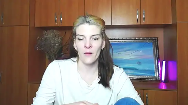 Snapshot of VanessaRey_ chatting on March 7, 2026, 5:29 pm VanessaRey online show from March 7, 2026, 5:29 pm