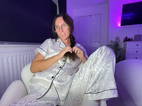 Snapshot of Missalex_xo chatting on June 14, 2026, 2:57 am Missalex xo online show from June 14, 2026, 2:57 am