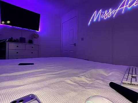 Snapshot of Missalex_xo chatting on January 10, 2026, 4:24 pm Missalex xo online show from January 10, 2026, 4:24 pm