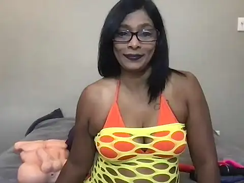 Snapshot of indianrose09 chatting on December 18, 2025, 7:46 am indianrose09 online show from December 18, 2025, 7:46 am