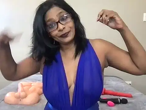 Snapshot of indianrose09 chatting on December 22, 2025, 8:14 am indianrose09 online show from December 22, 2025, 8:14 am