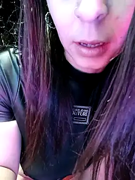 Casadaculona30 online show from April 14, 2026, 2:55 pm