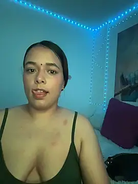 Snapshot of Deepika_padukoneNisha chatting on November 14, 2025, 8:34 pm Deepika padukoneNisha online show from November 14, 2025, 8:34 pm