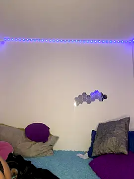 Snapshot of Deepika_padukoneNisha chatting on December 18, 2025, 4:00 pm Deepika padukoneNisha online show from December 18, 2025, 4:00 pm