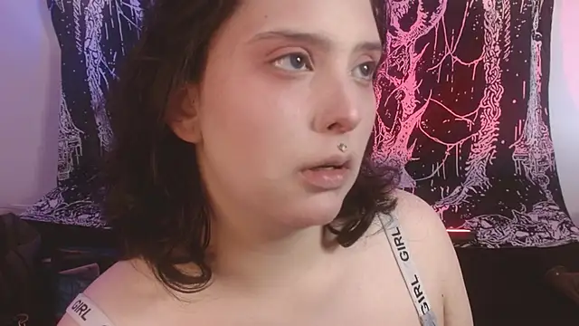 mikaskullcs online show from June 7, 2026, 9:53 pm