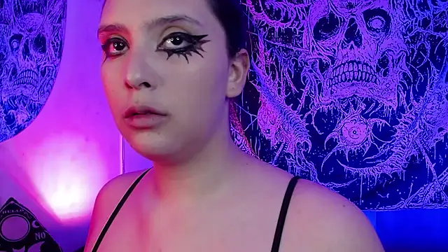 Snapshot of mikaskullcs chatting on November 23, 2025, 10:31 pm mikaskullcs online show from November 23, 2025, 10:31 pm