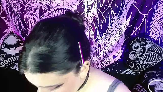 Snapshot of mikaskullcs chatting on September 20, 2025, 4:39 am mikaskullcs online show from September 20, 2025, 4:39 am