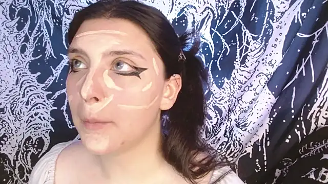 Snapshot of mikaskullcs chatting on December 4, 2025, 9:47 pm mikaskullcs online show from December 4, 2025, 9:47 pm