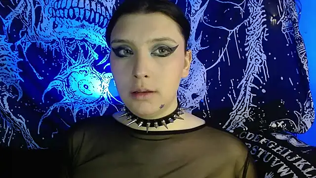 Snapshot of mikaskullcs chatting on December 5, 2025, 9:01 pm mikaskullcs online show from December 5, 2025, 9:01 pm