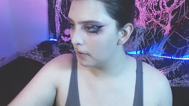 mikaskullcs online show from June 11, 2026, 7:22 pm