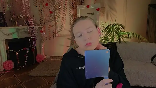 Snapshot of Jes_Solar chatting on March 3, 2026, 10:17 pm Jes Solar online show from March 3, 2026, 10:17 pm