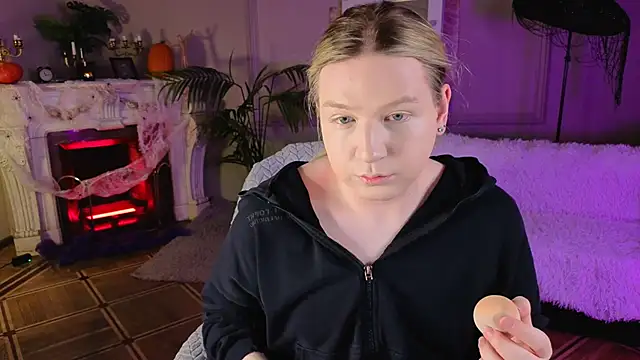 Jes Solar online show from October 31, 2025, 9:00 pm