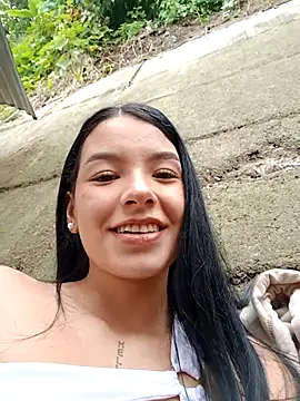 Snapshot of adrianagilton chatting on November 2, 2025, 5:51 pm adrianagilton online show from November 2, 2025, 5:51 pm