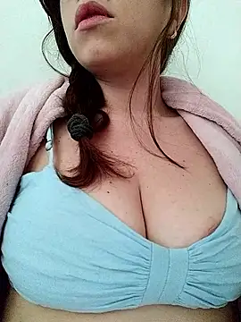 Snapshot of Cris_Redd chatting on January 6, 2026, 3:16 pm Cris Redd online show from January 6, 2026, 3:16 pm