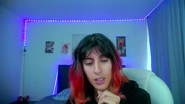 Snapshot of goth_minerva chatting on March 6, 2026, 1:50 pm goth minerva online show from March 6, 2026, 1:50 pm