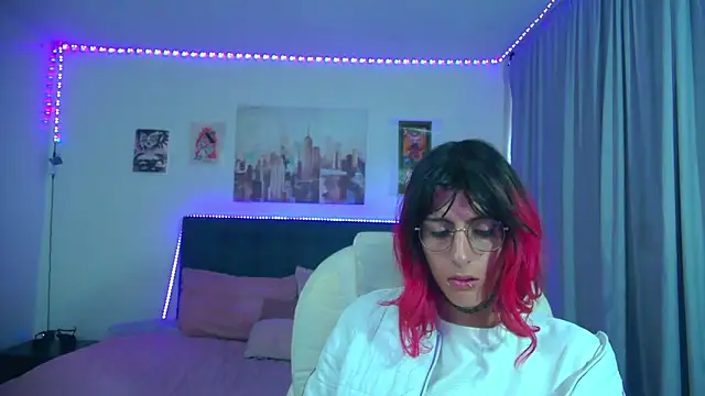 Snapshot of goth_minerva chatting on April 2, 2026, 1:29 pm goth minerva online show from April 2, 2026, 1:29 pm