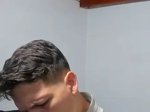 kevinkewman online show from December 4, 2025, 10:36 am