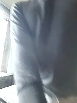 Snapshot of woonee827372 chatting on November 30, 2025, 1:17 am woonee827372 online show from November 30, 2025, 1:17 am