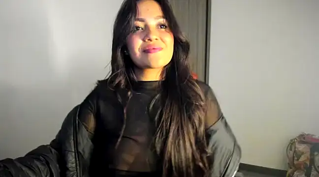 Snapshot of KatyBrunette chatting on March 19, 2025, 5:30 am KatyBrunette online show from March 19, 2025, 5:30 am