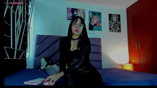 KARINNA  RAVEN online show from May 23, 2026, 9:58 pm