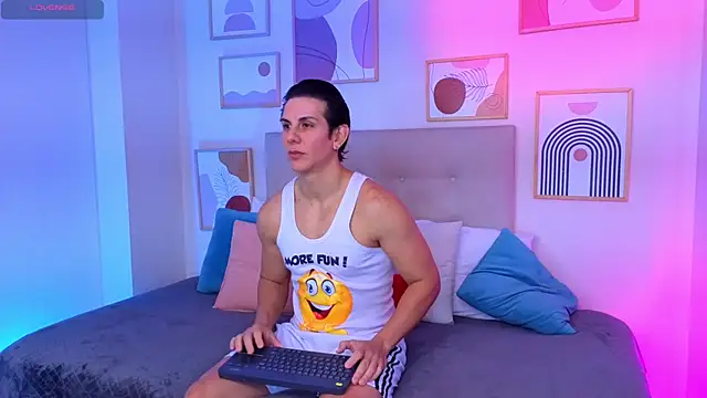 Snapshot of Almiboys chatting on July 23, 2026, 11:44 pm Almiboys online show from July 23, 2026, 11:44 pm