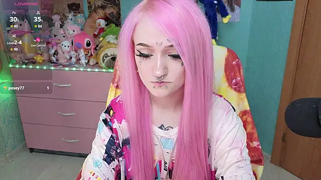 Manuela unicorn online show from December 2, 2025, 8:10 pm