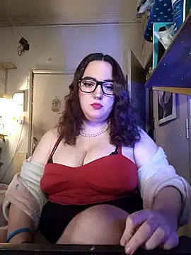 Snapshot of myla_rommer1 chatting on May 6, 2026, 9:13 am myla rommer1 online show from May 6, 2026, 9:13 am