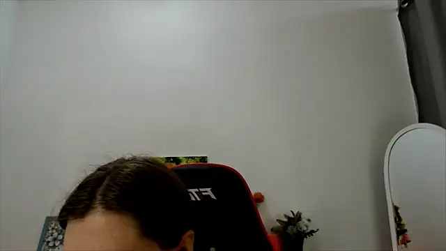 Lucky Lana online show from November 13, 2025, 2:48 am